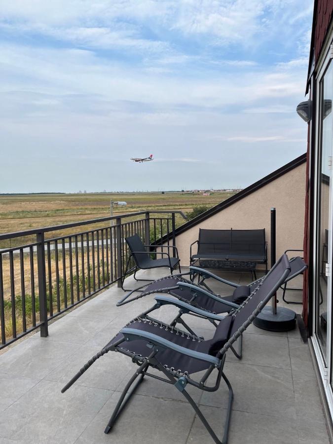 Apartamento Airport Gate 25 Ledine Exterior foto